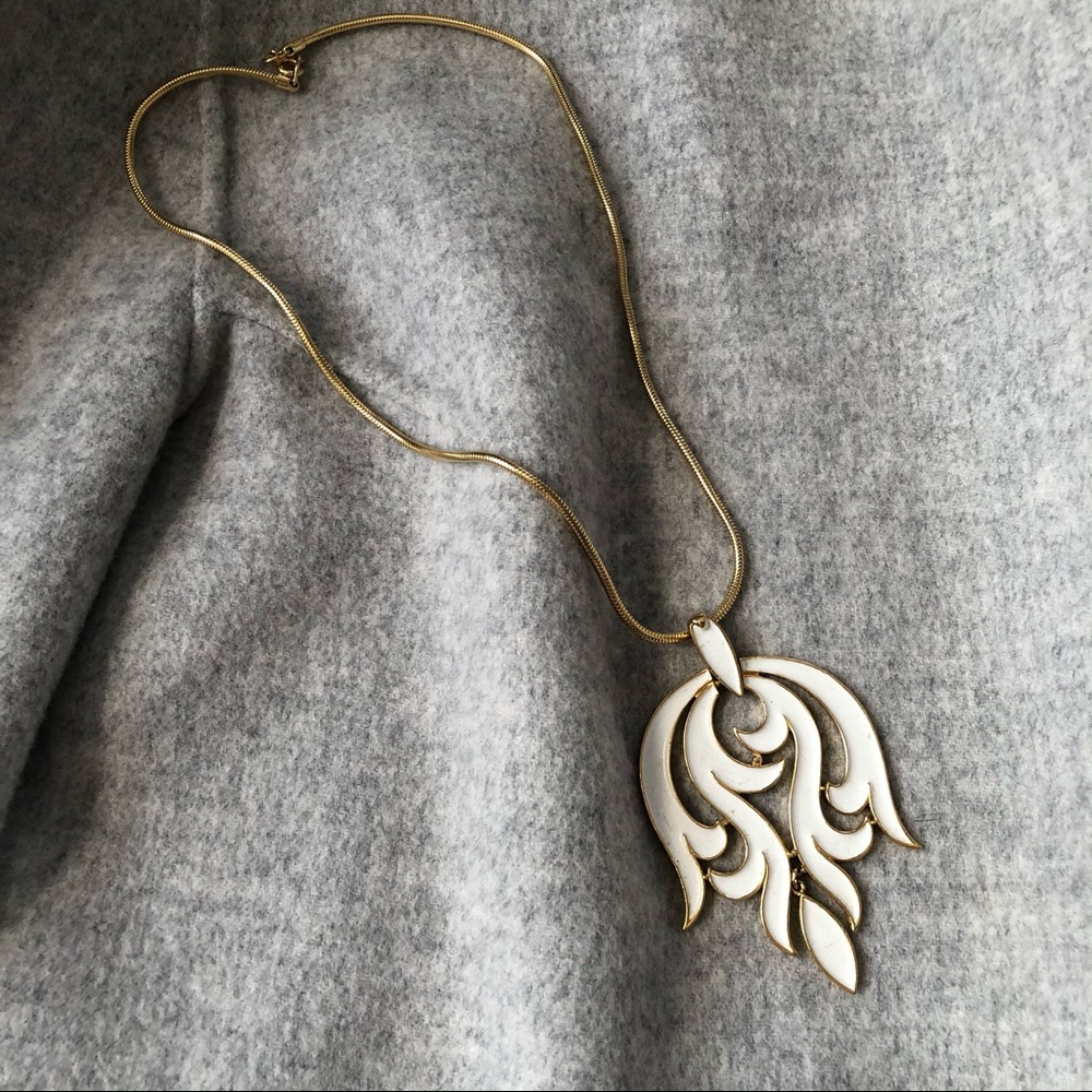 VTG Crown Trifari Pendant - 1970